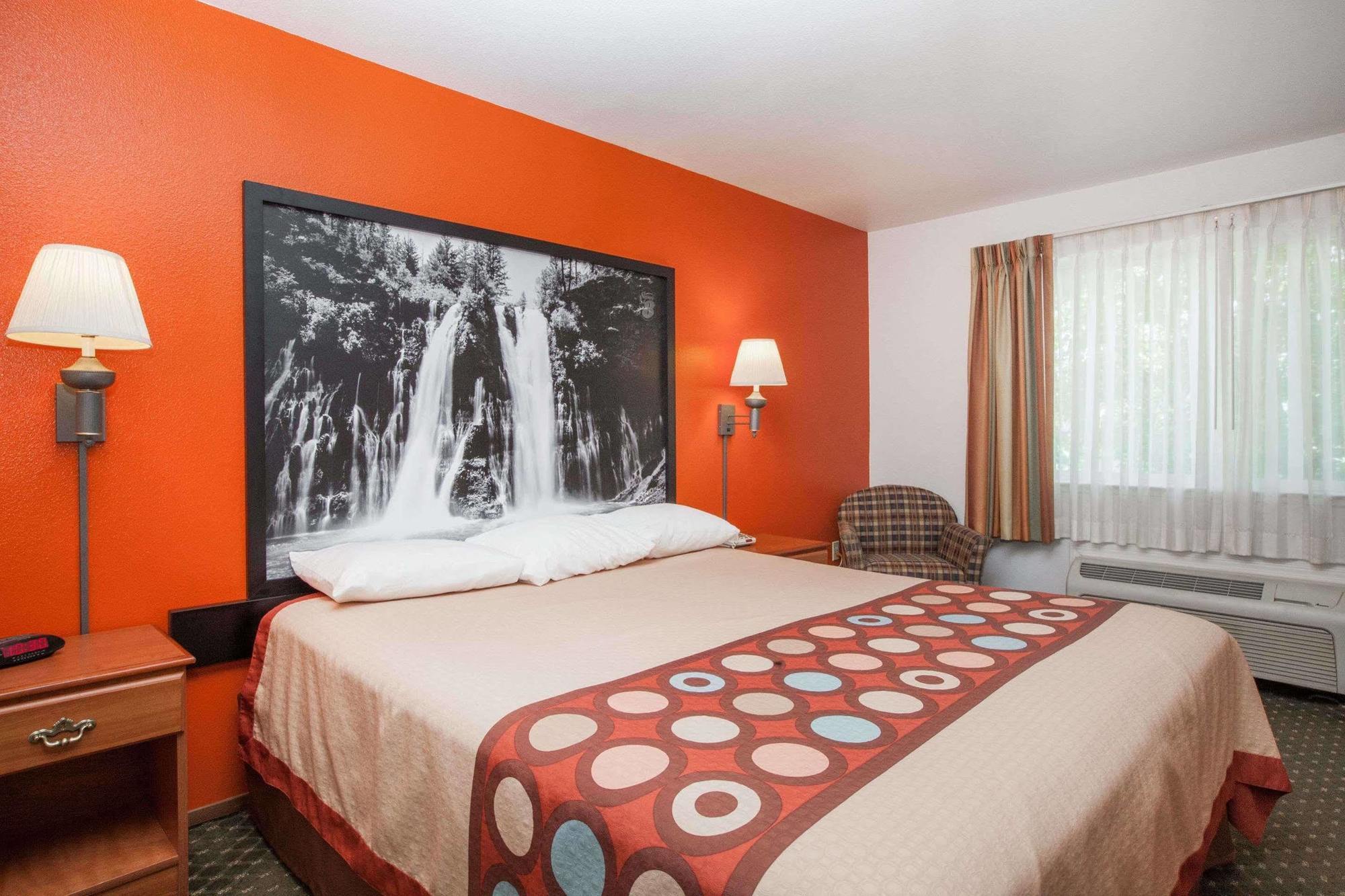 Super 8 By Wyndham Cloverdale Wine Country Экстерьер фото