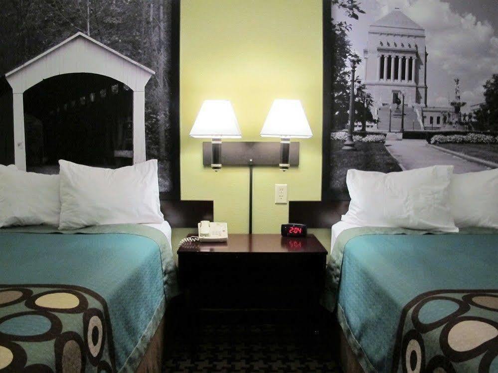 Super 8 By Wyndham Cloverdale Wine Country Экстерьер фото
