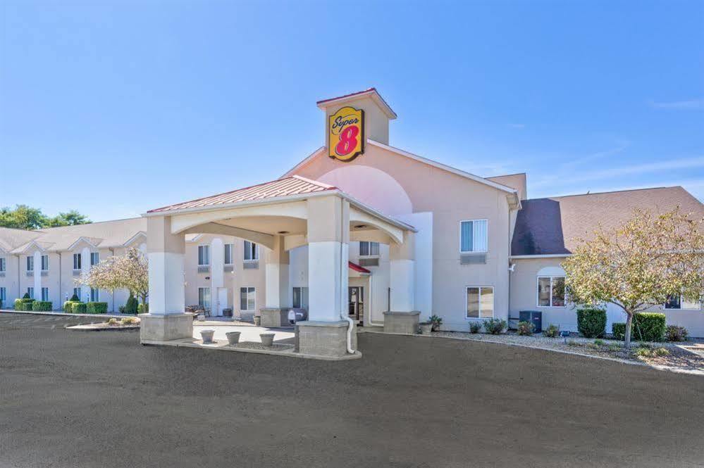 Super 8 By Wyndham Cloverdale Wine Country Экстерьер фото
